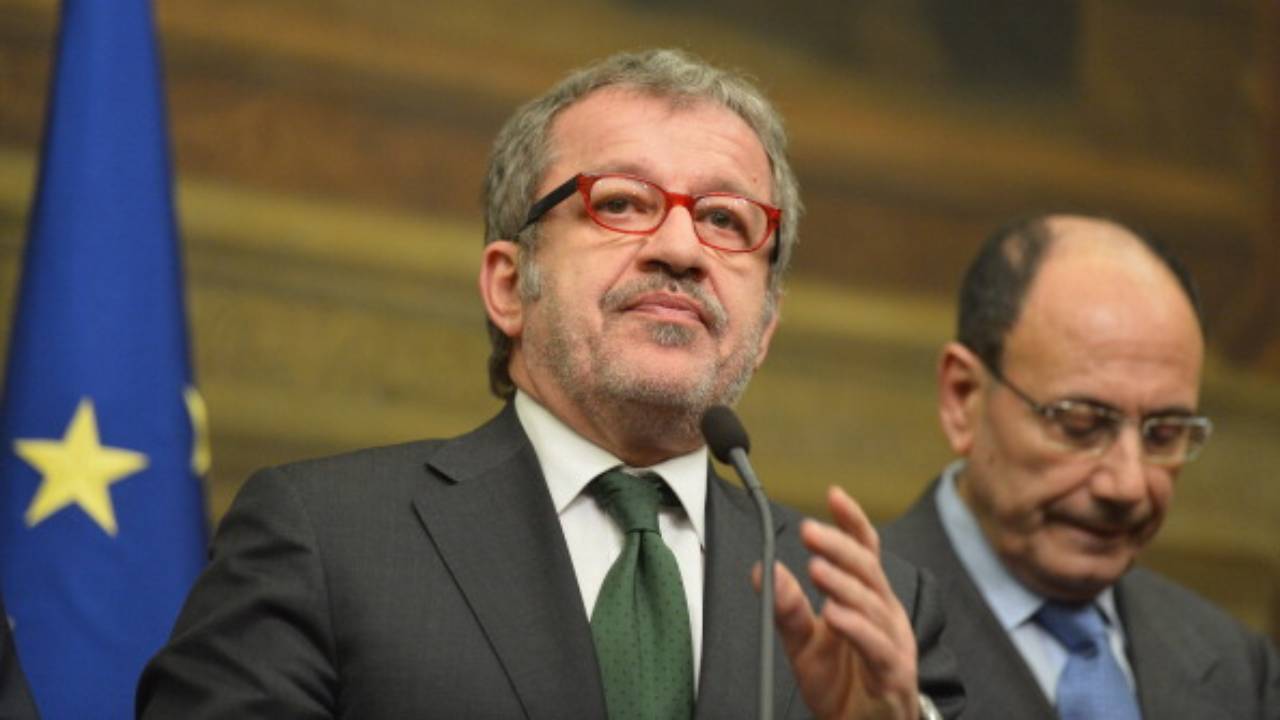 roberto maroni operato istituto neurologico besta milano