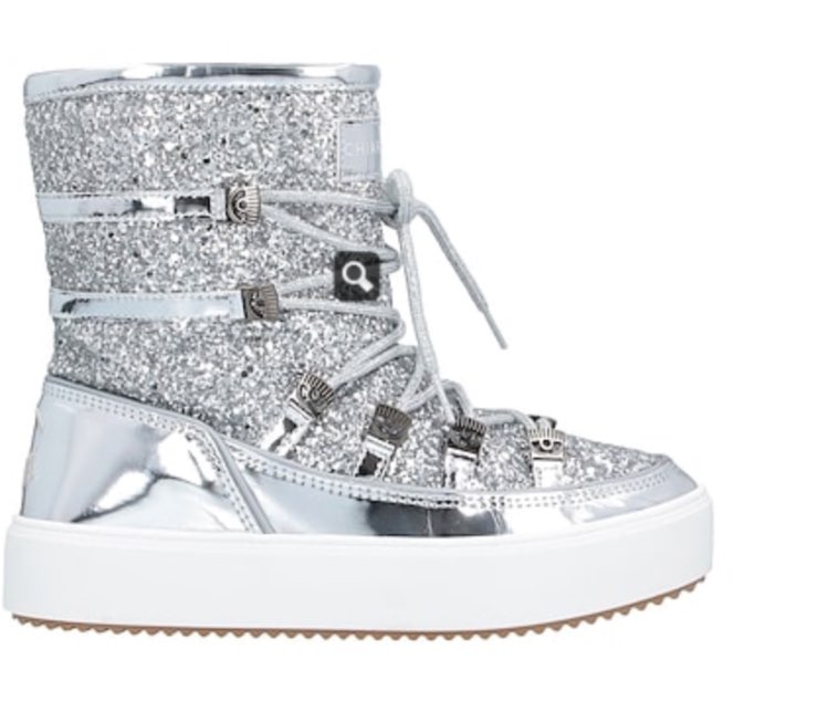 Snow Boot Chiara Ferragni collection, copia dei Moon Boot