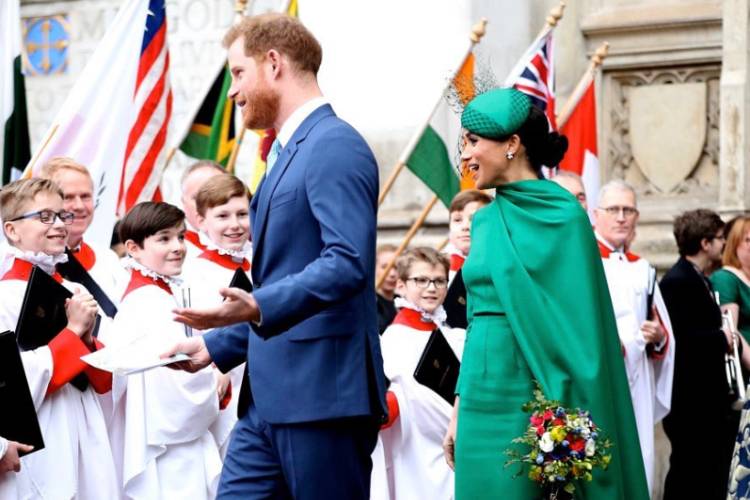 harry meghan gravidanza william kate famiglia reale