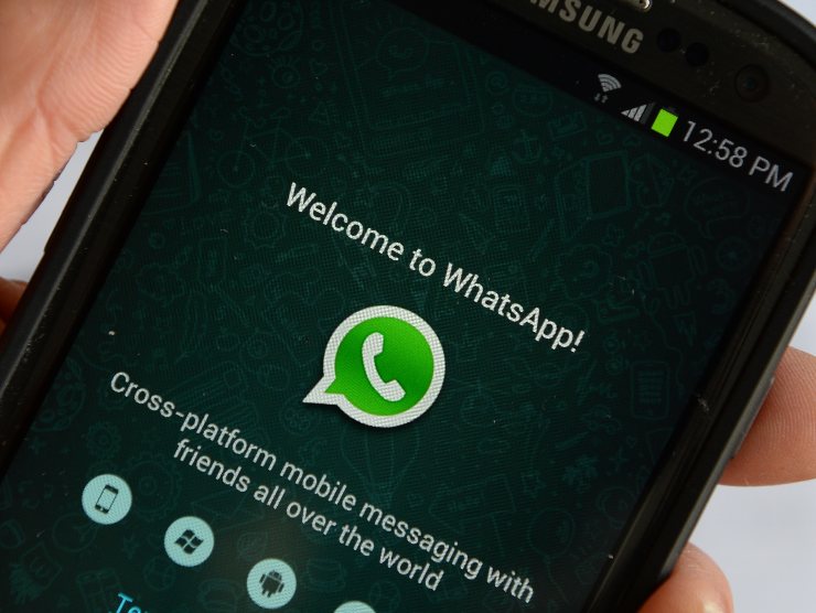 WhatsApp a pagamento, messaggio fasullo che sta spaventando gli utenti 