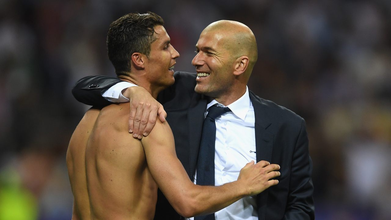 Cristiano Ronaldo Zinedine Zidane abbraccio