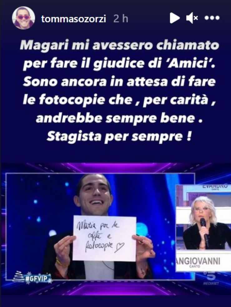 Zorzi, sfottò a Oppini e messaggio alla De Filippi 