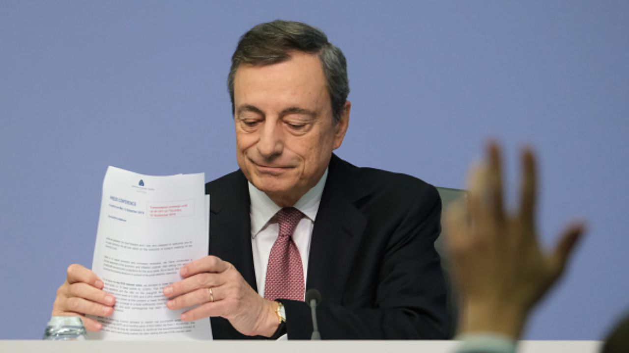 mario draghi matteo salvini scontro riaperture pasqua