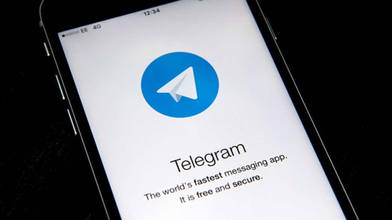 telegram whatsapp stanze audio clubhouse novità aggiornamento