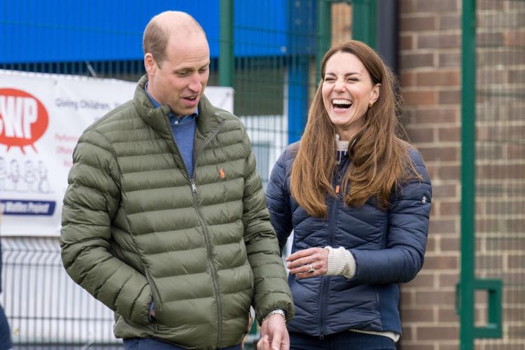 Kate william duchi cambridge foto anniversario collana