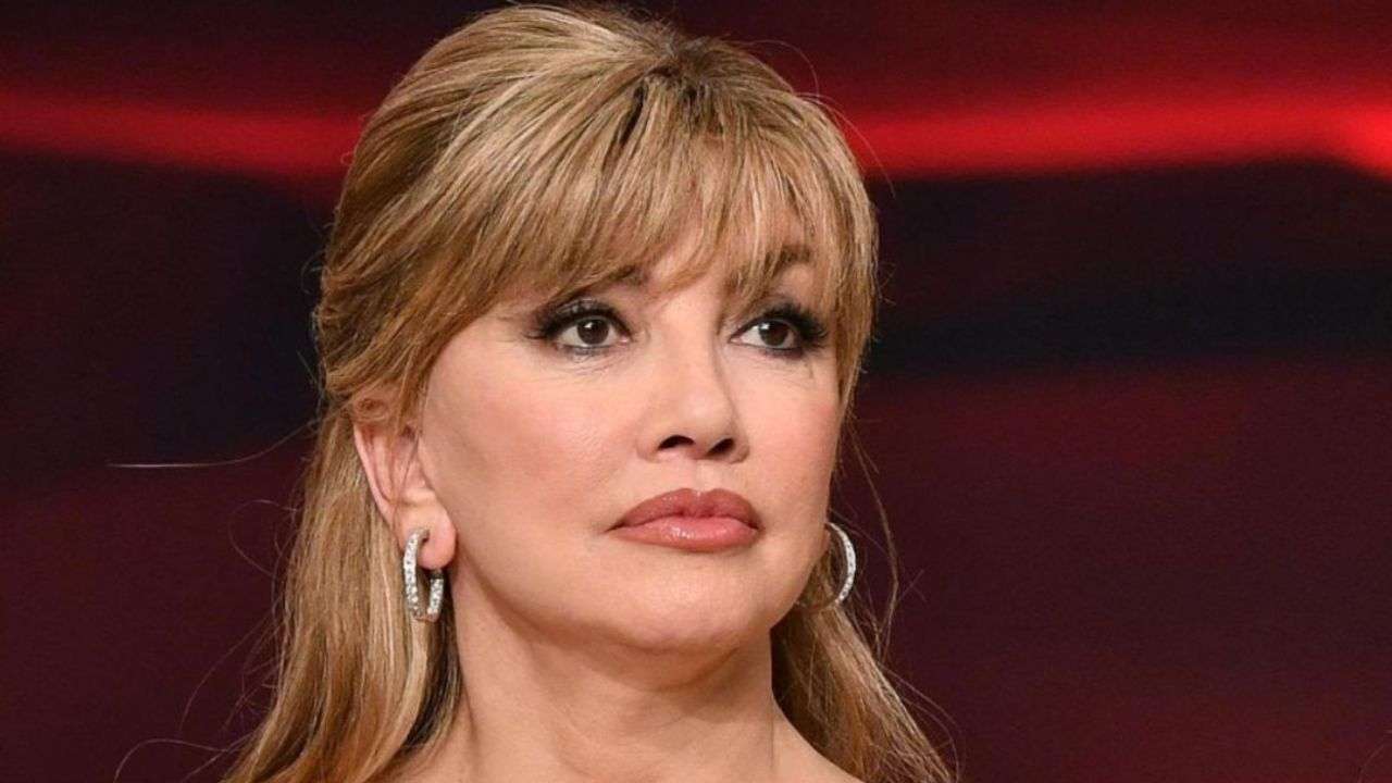 Milly Carlucci stroncatura