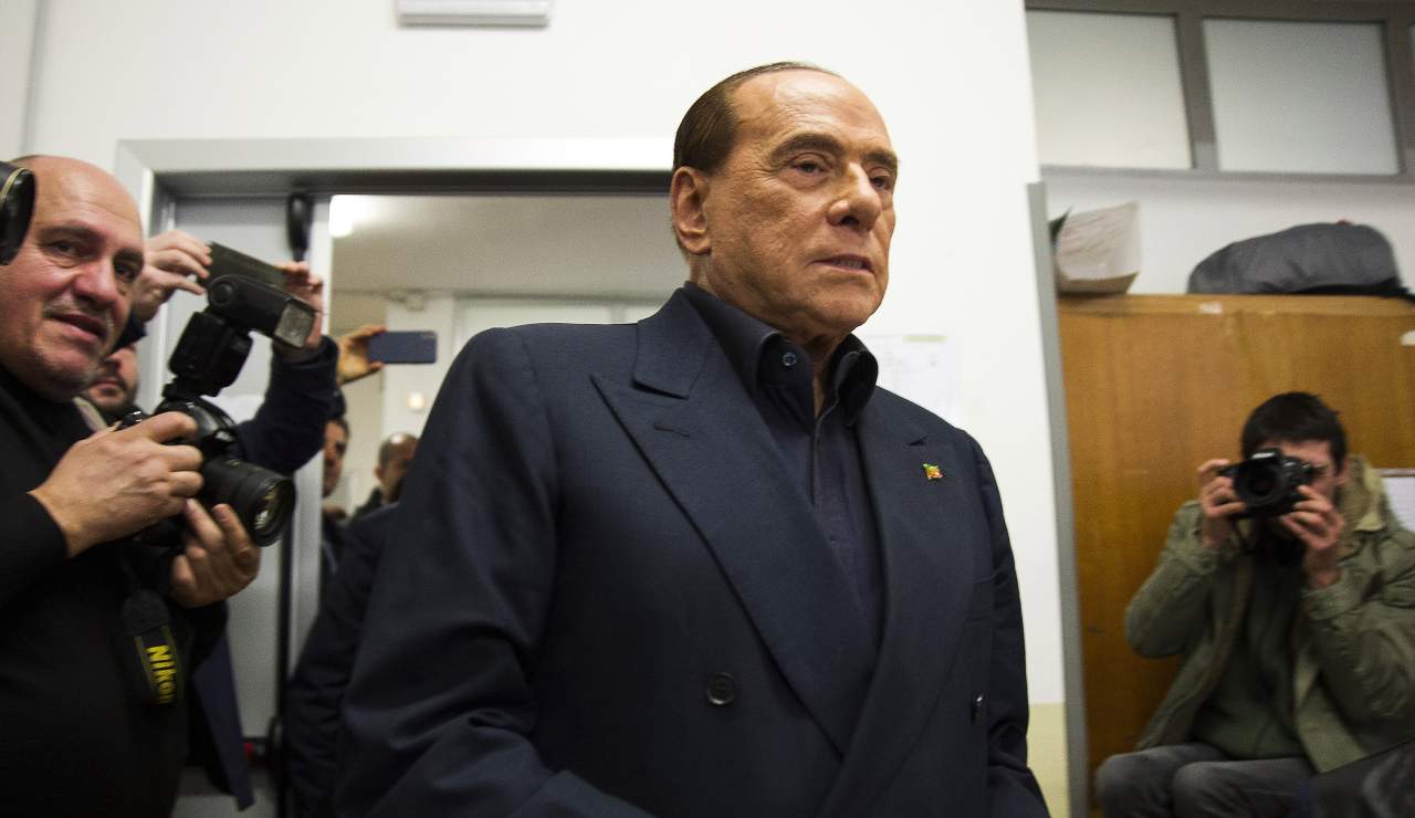 berlusconi ricoverato san raffaele