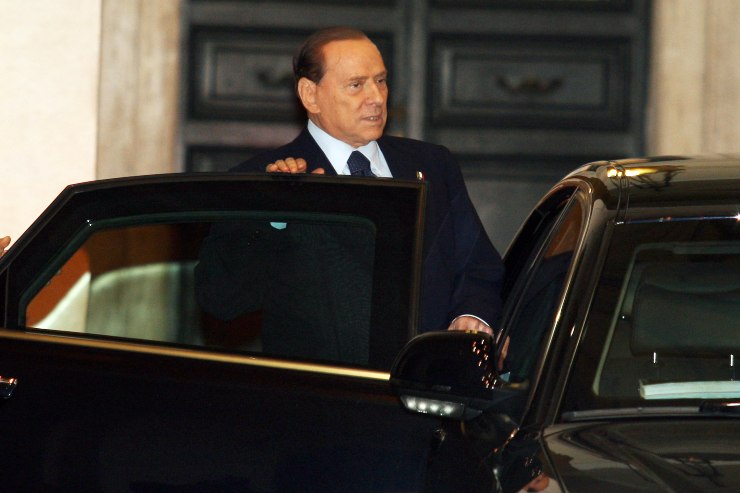 silvio berlusconi ricoverato san raffaele