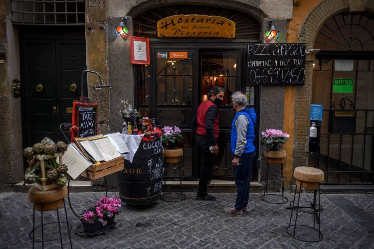 riaperture locali cerimonie matrimoni spostamenti regole polemiche