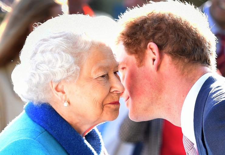 Principe Harry e sua nonna la Regina Elisabetta 