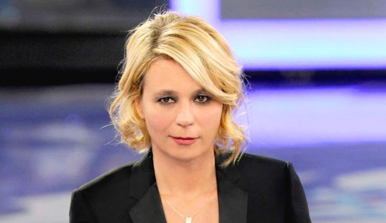 Maria De Filippi alcool suora