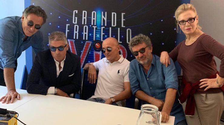 Signorini e il team del GF Vip