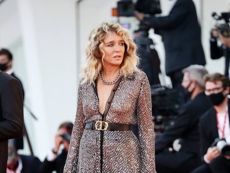 Valeria Golino rubare ladra vizzietto