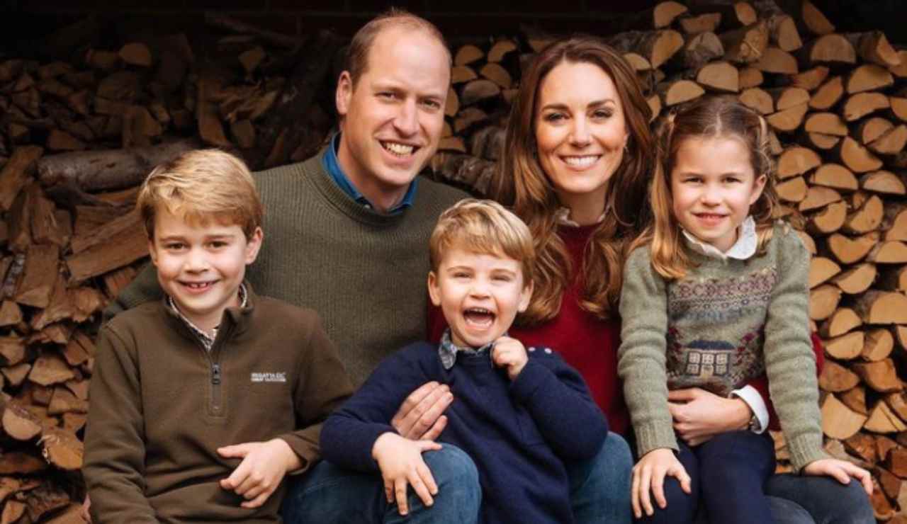 William Kate royal babies regola divano bambini