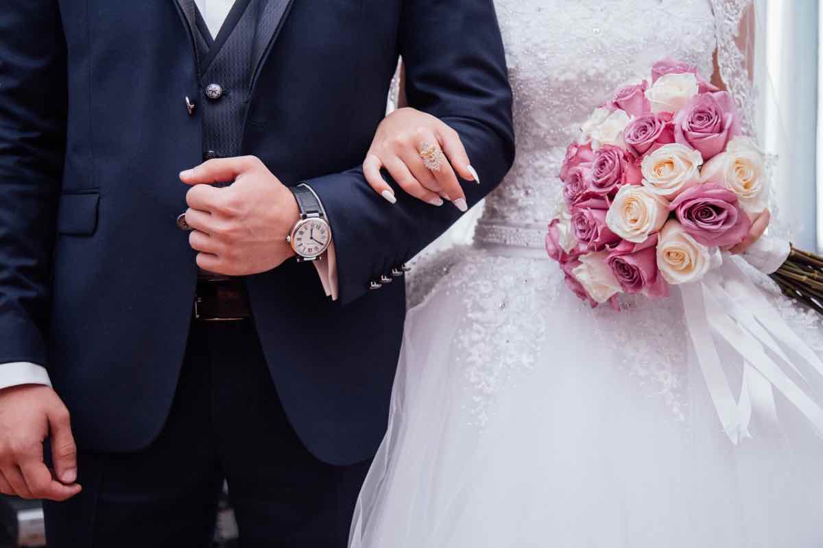 Matrimonio: sposo beccato con la damigella